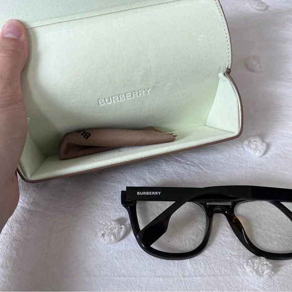 Burberry Glasses - Picture 6 of 9